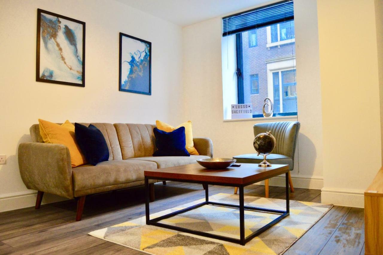 Qh31 - City Centre Location With 2 Double Bedrooms Sleeping Up To 4 People - Spacious Work Or Leisure Apartment Sheffield Dış mekan fotoğraf